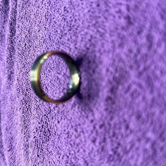 Men’s Black and Gold Ring - Picture 3 of 4